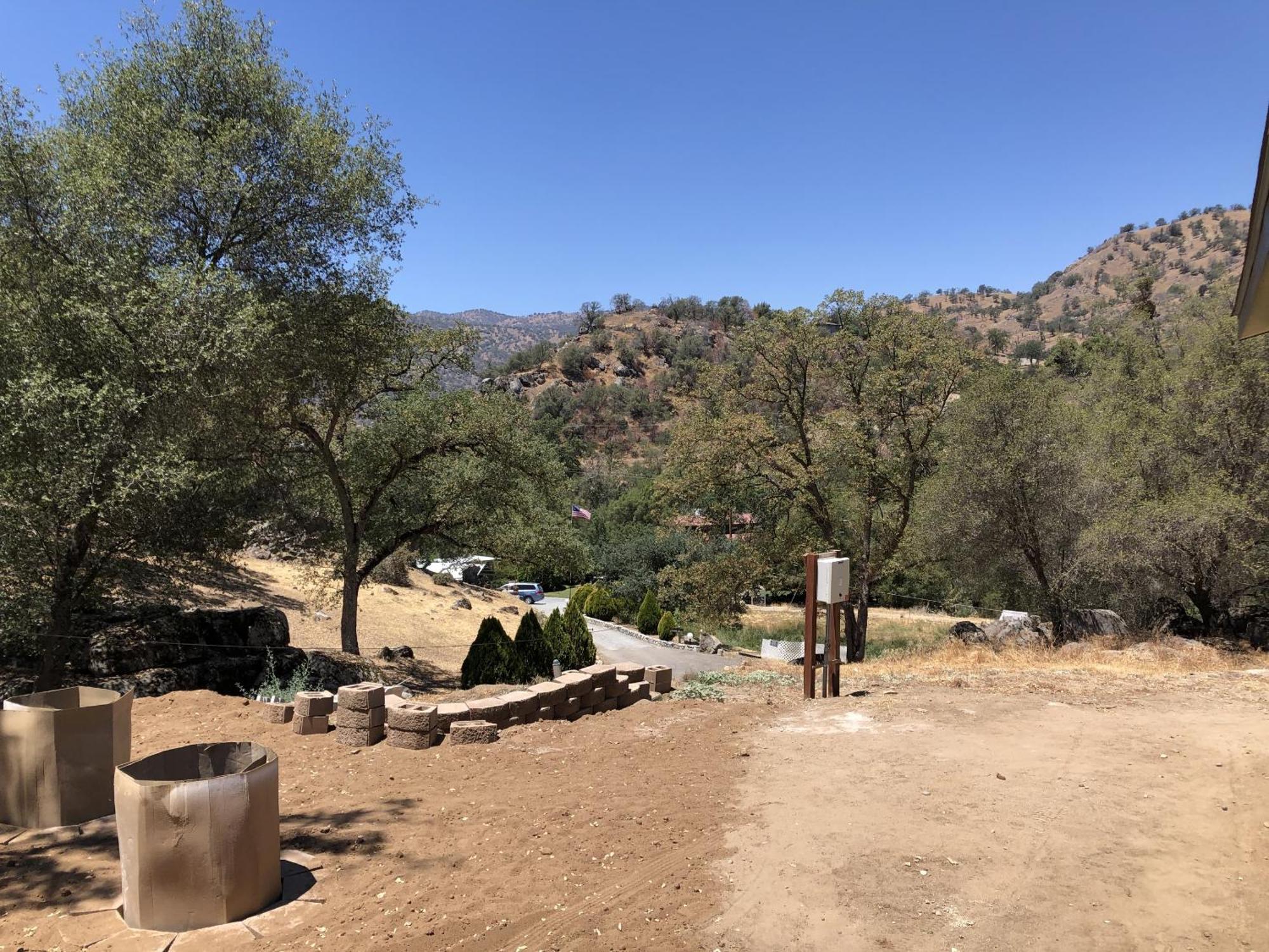 Sequoia Village 2* Three Rivers