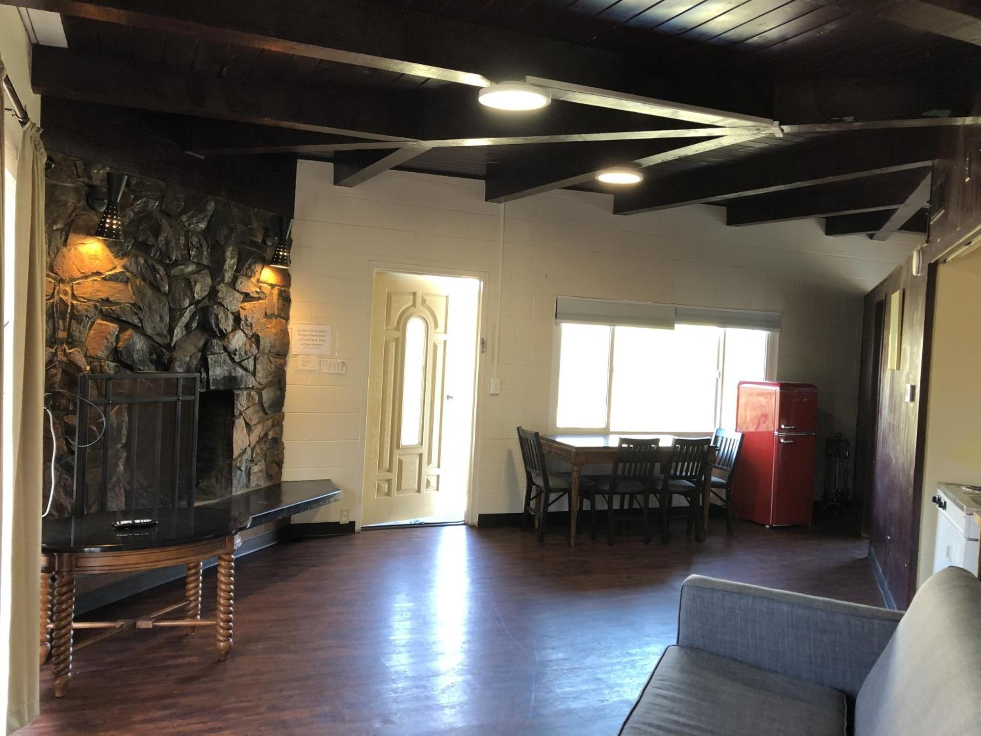 Sequoia Village Three Rivers