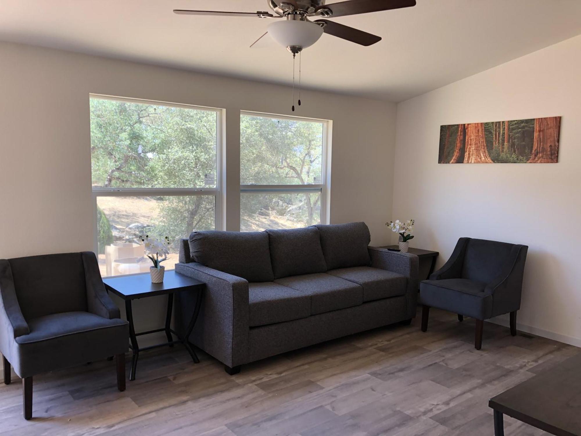 Motel Sequoia Village 2*