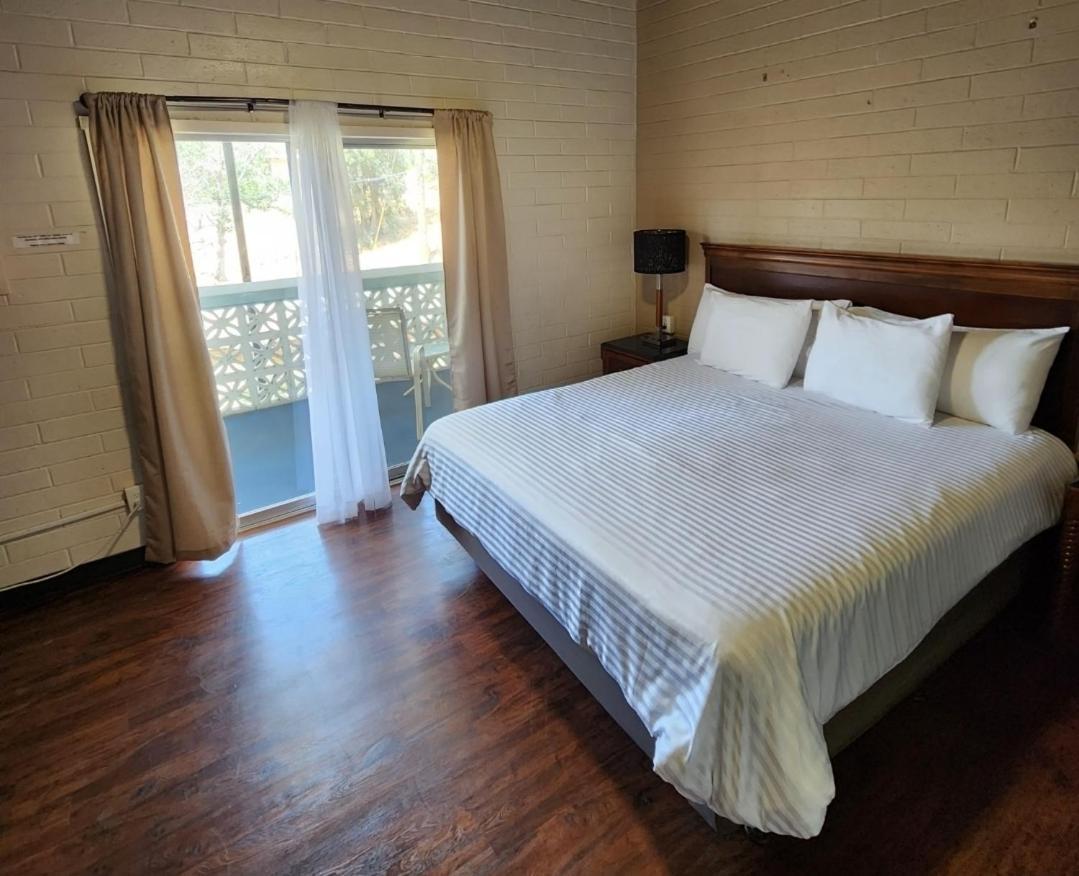 Motel Sequoia Village Three Rivers