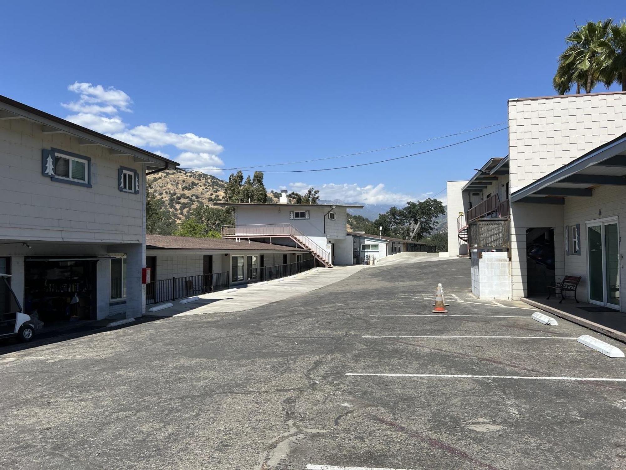 Motel Sequoia Village Three Rivers