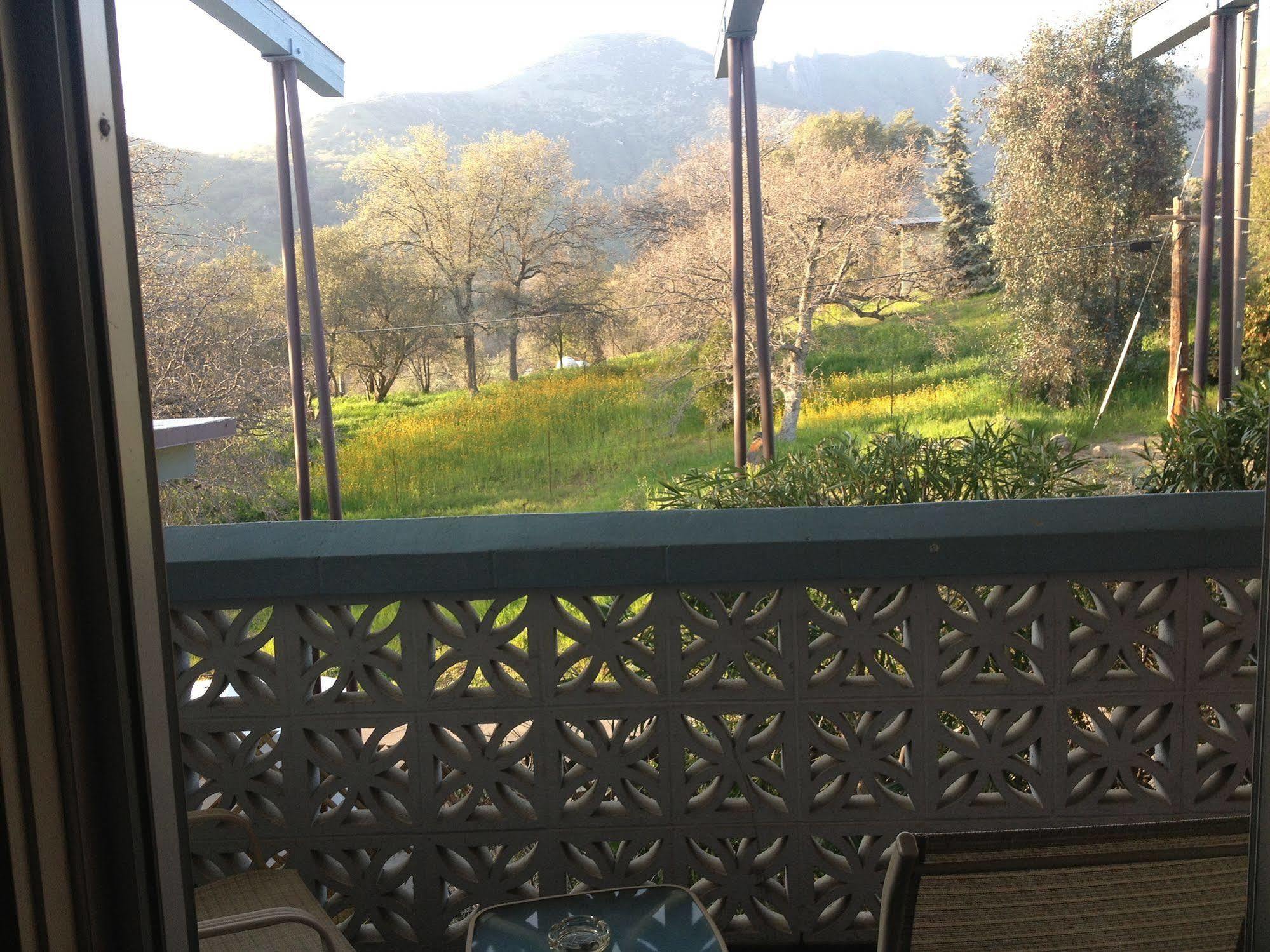 Motel Sequoia Village 2*